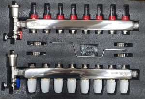 Коллектор с 12 выходами с расходомерами, воздухоотводчиками, кранами ALT-K